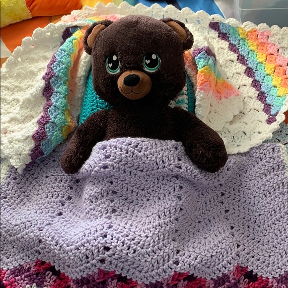 Handmade Crocheted Blanket ..... $38 - Picture 2 of 6